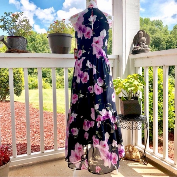 Vince Camuto Floral High Neck Maxi Dress - Picture 5 of 5